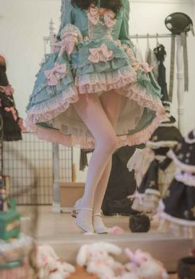 公在客厅里吃我的奶涨奶电影_BD英语动漫免费观看