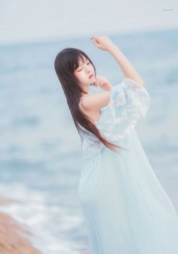 《年轻女教师3_HD天堂在线